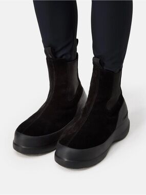 Luna Moon Boot Black Suede Pull-On Ankle Boots